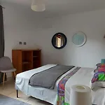 Luigi A Poggio Dei Pini, Con Giardino E Posto Auto
