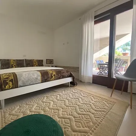 Luigi A Poggio Dei Pini, Con Giardino E Posto Auto Capoterra