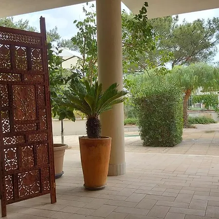 Luigi A Poggio Dei Pini, Con Giardino E Posto Auto * Capoterra