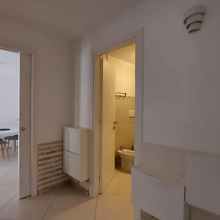 Luigi A Poggio Dei Pini, Con Giardino E Posto Auto Ferienhaus