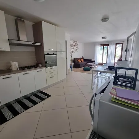 Luigi A Poggio Dei Pini, Con Giardino E Posto Auto Ferienhaus Capoterra